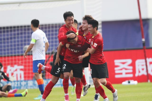 1644978077524063429.jpg 61d43440f3e8190963780368.jpg